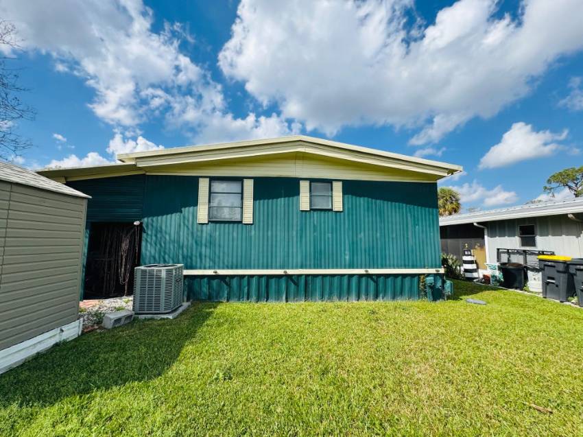 85 Gasparilla Pass a Winter Haven, FL Mobile or Manufactured Home for Sale